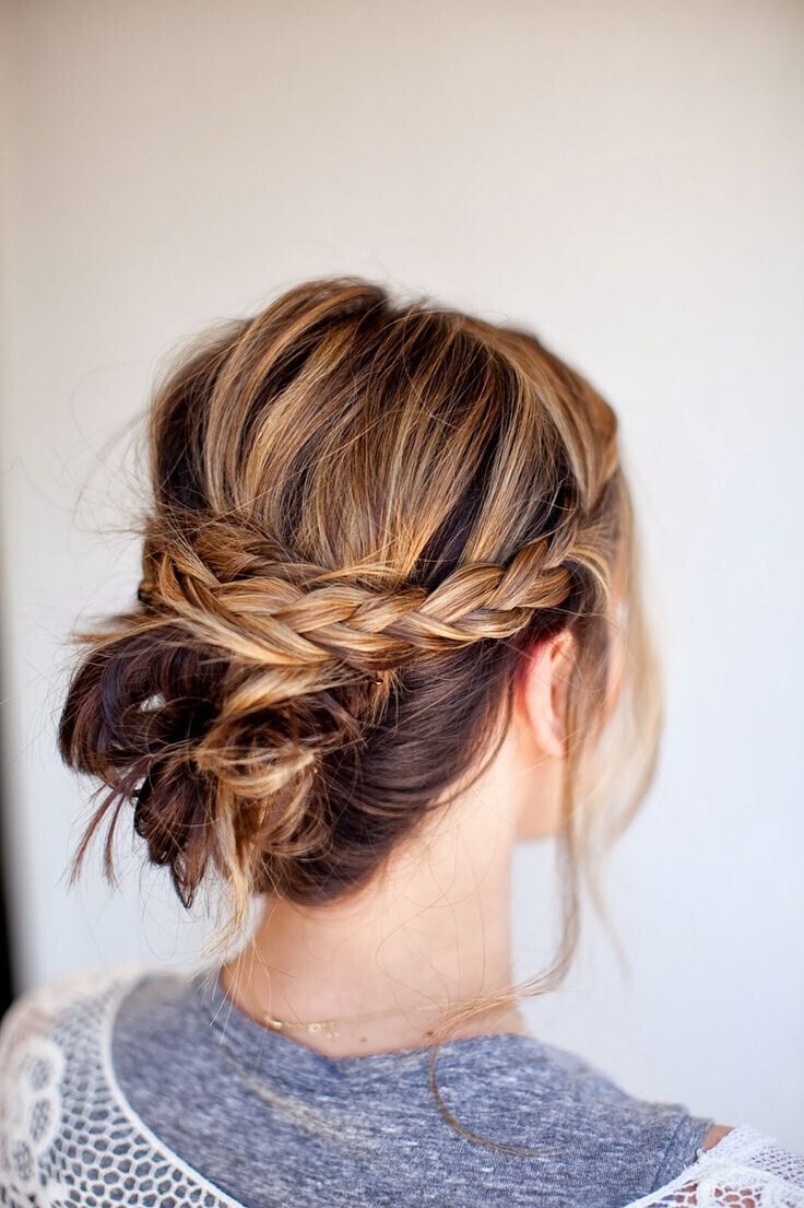 messy-braid-bun-easy-updo-hairstyle-for-medium-hair